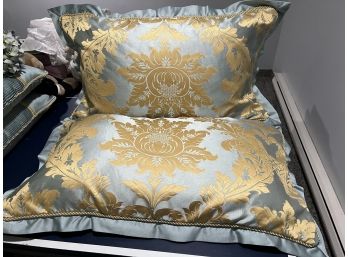 C/ Pair Of Lovely King Sized Pillow Shams By Waterford Linens #85788