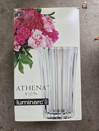 Athena Luminarc 9.5' Glass Vase