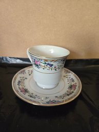 Vintage Truly Tasteful Fine China Teacup Saucer Set Floral Gold Trim