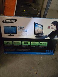 Samsung 21.5' Wide LCD Monitor