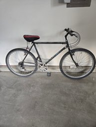 Rover ST Bike 16: Frame,  26' Wheels , Black