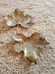 Gold Tone Leaf Decor Set Of 2