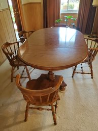 Maple Dining Table With Leaves And 5 Captains Chairs