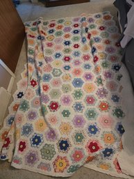 Vintage Style Quilt Flower Design 72' X 89'