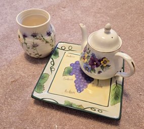 Set Of 3 Plate,  Tea Pot,  Vase
