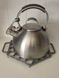 Kitchen Aid Tea Pot, Silver Hot Plate