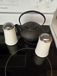 Metal Black Tea Pot,  S/p Shakers