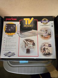 TV Mount Peerless 13'-27'/ VCR