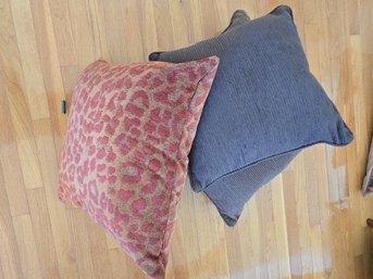 Pillows Set Of 3 Grey, Red Leopard Design