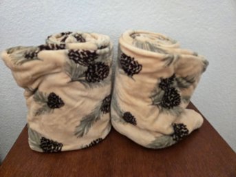 Throw Blankets Pine Cones Set Of 2