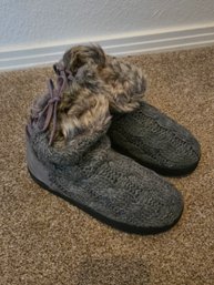 Shoes Grey Knitted Faux Fur Sz 6