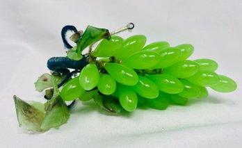 Vintage Jade Green Glass Grapes