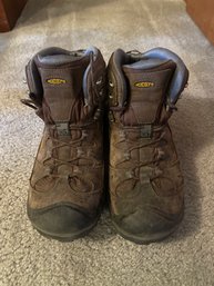 Keen Mens  Hiking Boots  Sz 12