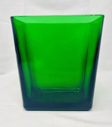 VINTAGE NAPCO EMERALD GREEN GLASS VASE CLEVELAND OHIO # 1166 MINT