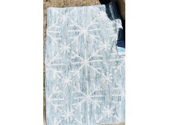 Brand-new Snowflake Rug & Snowflake Crystal Tree Topper