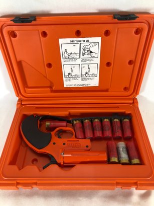 Olin 12 Gauge Signal Flare Launcher For Boating With 10 Shells And Case