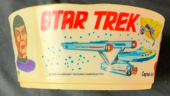 1975 Star Trek Paramount Pictures Plastic Bowl