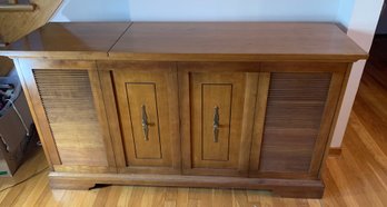 Vintage MCM Capehart Stereo/ Radio In Cabinet