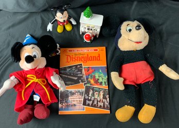 Mickey Mouse / Disneyland Lot