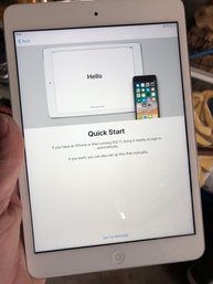 Apple IPad, Turned On Welcome Screen Appears