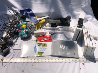 Wii Game Console And Accessories, Untested, See Pics