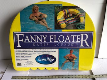 Fanny Floater Water Lounge Still New In Package