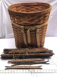 Large Backpack Lattice Wood Fishing Basket With A Large Lot Of Vintage Fishing Sticks
