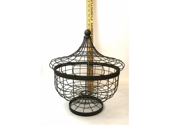 Modern Wire Basket With Lid