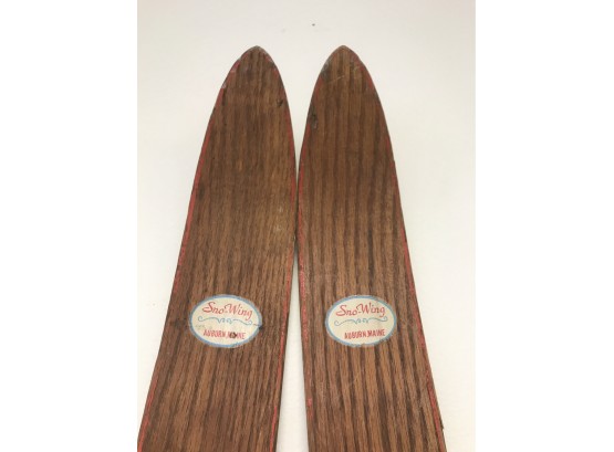 Pair Of Vintage Sno King Wooden Skis, Auburn Maine, 5 Feet Long