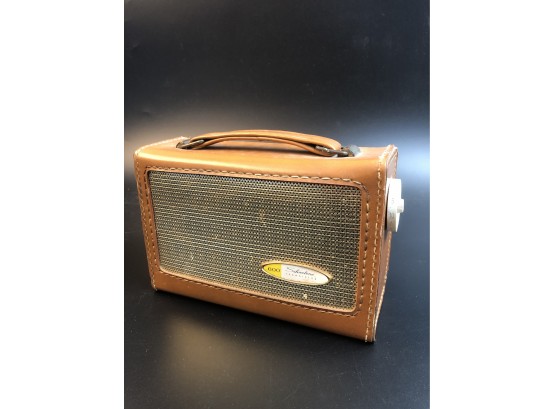 Vintage Silvertone Transistor Radio-