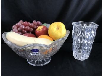 Royal Daulton Crystal Bowl And Vase With Decorative Fruit