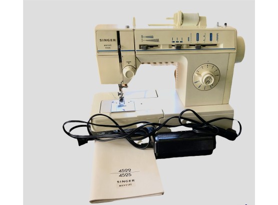 Singer Merritt 4525 Sewing Machine