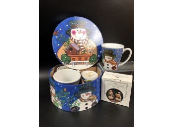 Snowman  Ceramics/4 Mugs And Salt And Pepper
