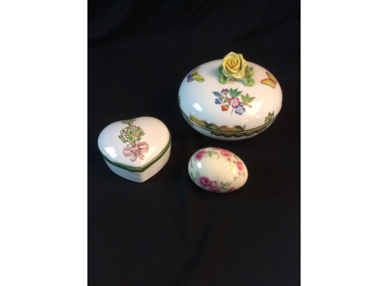 Herend Hungary Covered Powder Box, Egg Lady Egg, Nordstrom Ceramic Box As Is