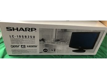 Sharp LC19SB25U TV No Remote No Cord