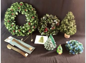 Christmas Wreath And Christmas Tree Themed Lot