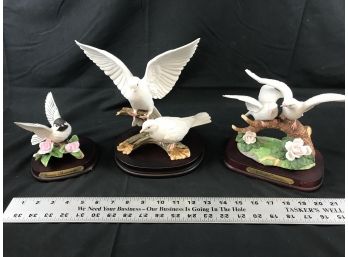 Homco And Wellington Porcelain Figurines With Wood Bases