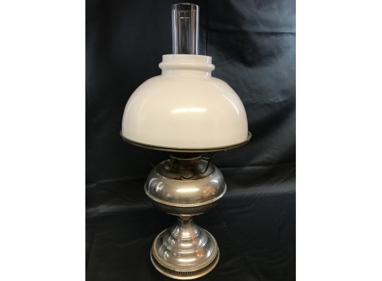 Rayo Kerosine Lamp With Glass Shade
