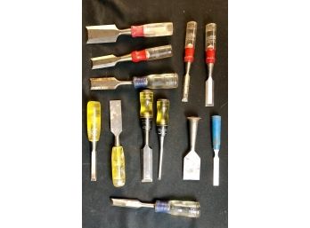 12 Woodworking Chisels