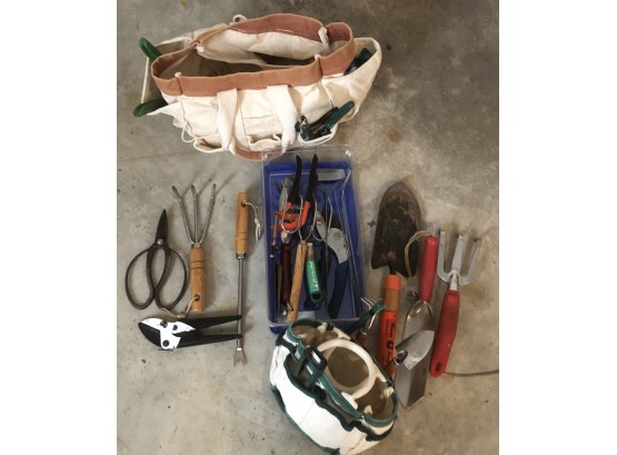 Small Gardening Tools, And Carrying Bags