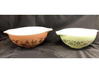 Two Vintage Pyrex Bowls