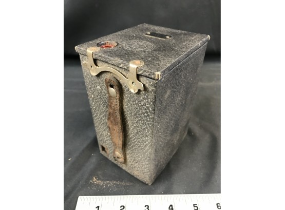 Antique KODAK The Brownie Box Camera No. 2, Model E, US Pat 1908-1916