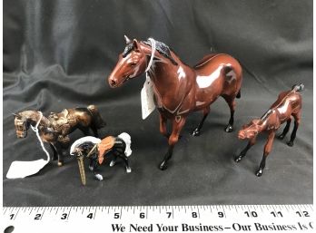 4 Horses, Two Made Of Plastic, Two Made Of Metal