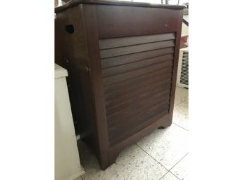 Wooden Hamper With Hinged Lid