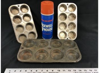 Maxwell House Thermos, Three Vintage Muffin Tins, Ekcoldy And Kellogg’s