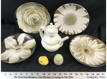 Lot Of Four Flower Plates By Lea Murphy Ceramic Teapot And Salt And Pepper Shaker