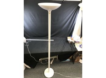 6 Foot Light, Untested, Does Not Include Special Bulb