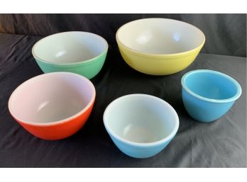 Pyrex Nesting Bowls/ Fiesta