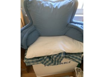 Bed Pillow/linens