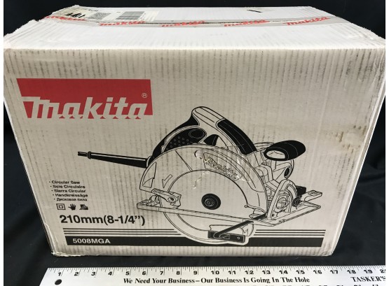 Makita 8 1/4 Inch Circular Saw, Model 5008MGA, New Inbox
